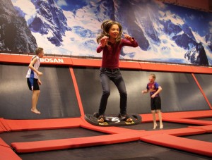 kinderfeestje-trampolinespringen-almere-bounz