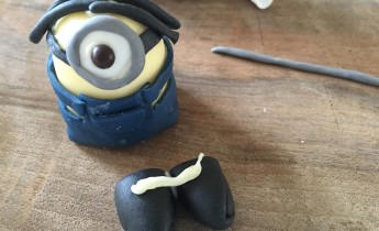 trakatie-minion-negerzoen-4-2 trakatie-minion-negerzoen-4-2